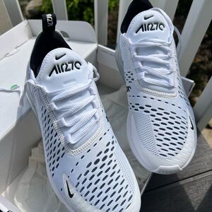 Nike Women’s Air Max 270